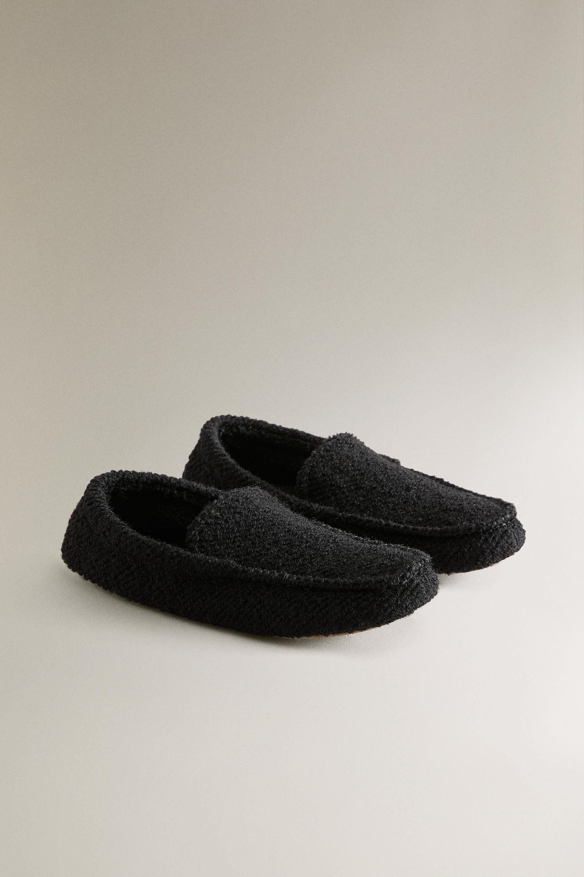 WARM LOAFERS WITH LEATHER SOLE